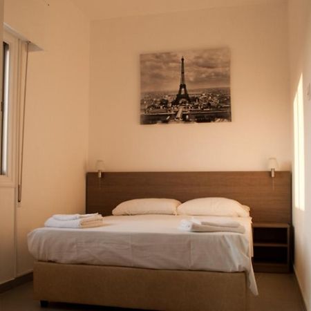 St. George Rent Rooms Larnaca Buitenkant foto