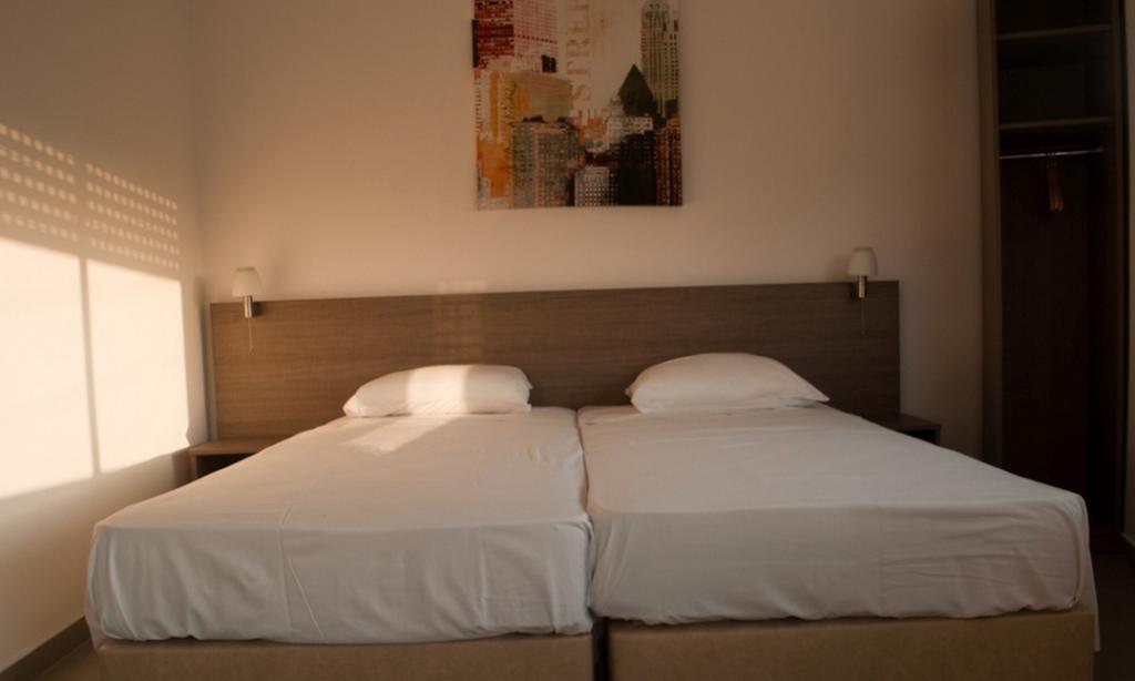 St. George Rent Rooms Larnaca Buitenkant foto