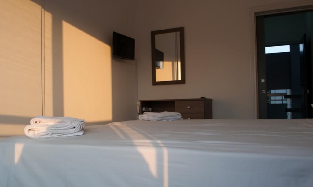 St. George Rent Rooms Larnaca Buitenkant foto
