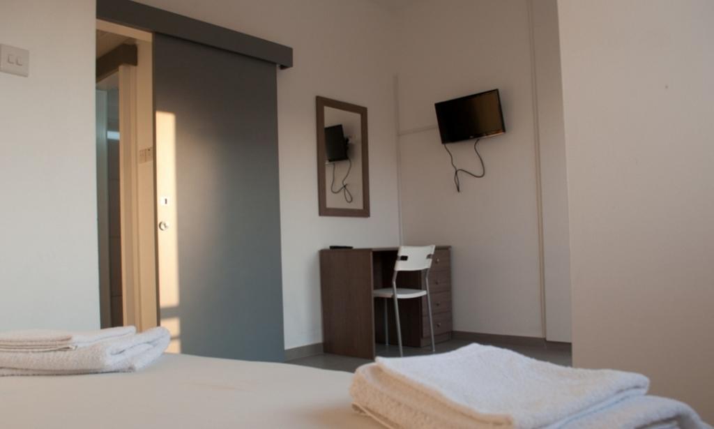 St. George Rent Rooms Larnaca Buitenkant foto