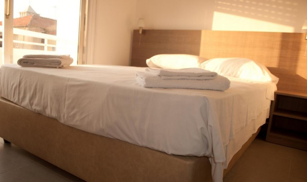 St. George Rent Rooms Larnaca Buitenkant foto