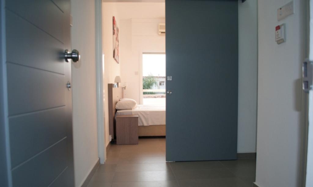 St. George Rent Rooms Larnaca Buitenkant foto