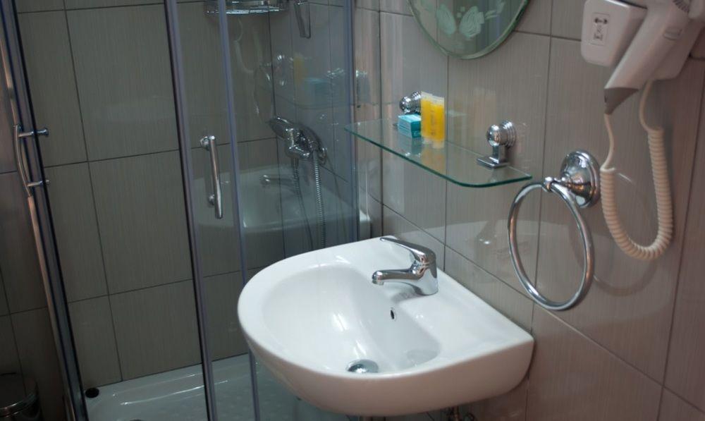 St. George Rent Rooms Larnaca Buitenkant foto
