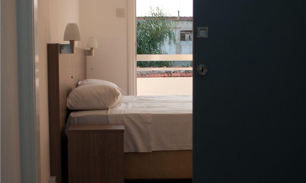 St. George Rent Rooms Larnaca Buitenkant foto
