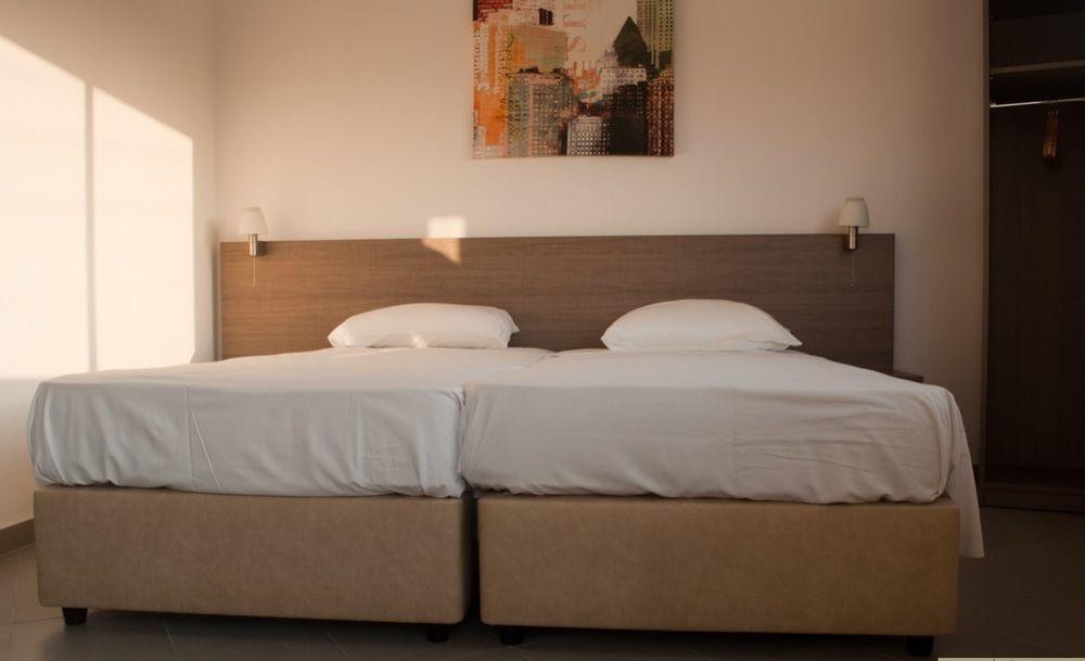 St. George Rent Rooms Larnaca Buitenkant foto