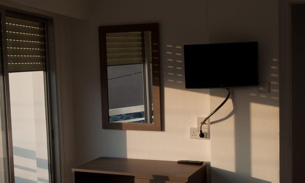 St. George Rent Rooms Larnaca Buitenkant foto