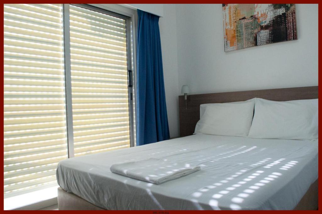 St. George Rent Rooms Larnaca Buitenkant foto