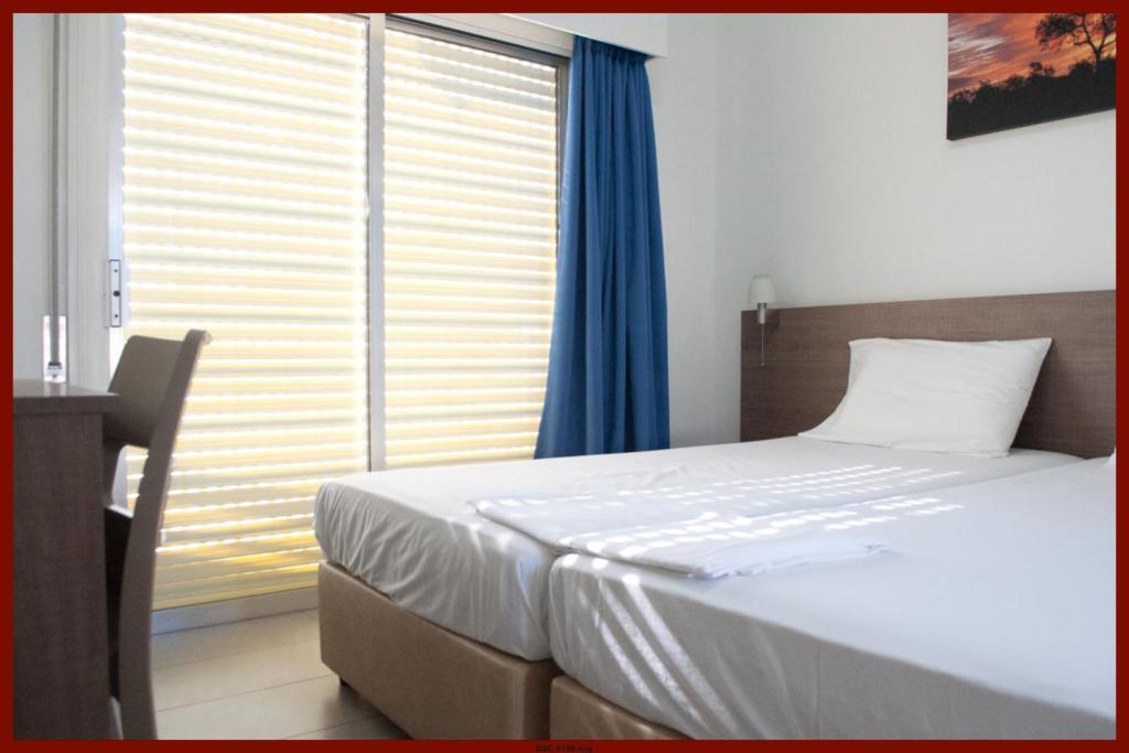 St. George Rent Rooms Larnaca Buitenkant foto