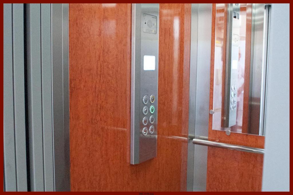 St. George Rent Rooms Larnaca Buitenkant foto